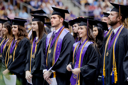 Choosing the Perfect Academic Regalia: Explore options from trusted collegiate cap and gown companies